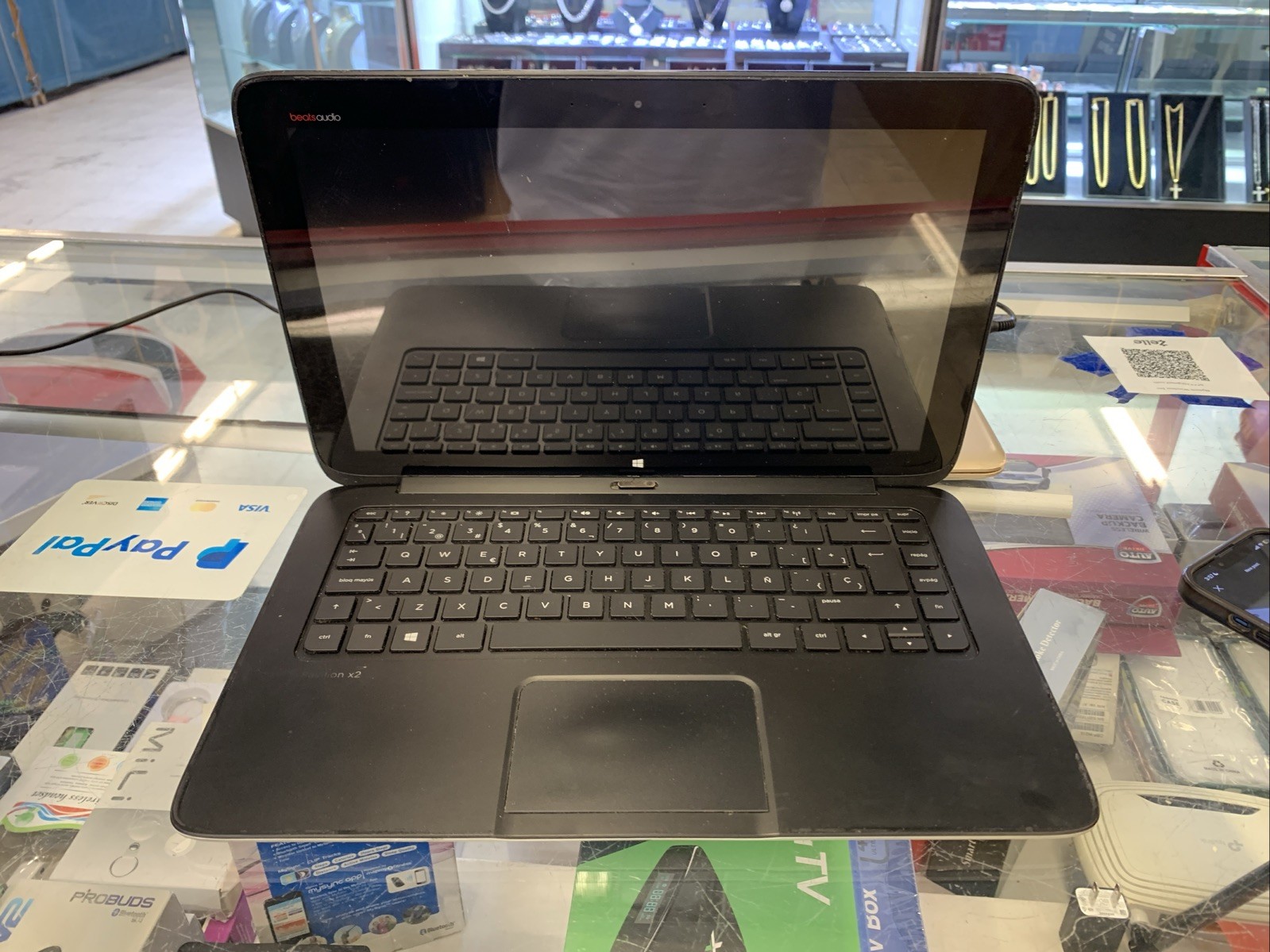 HP Pavilion x3 13-p110nr Multi-Touch 13.3″ 2 in 1 Detachable Laptop Win 10