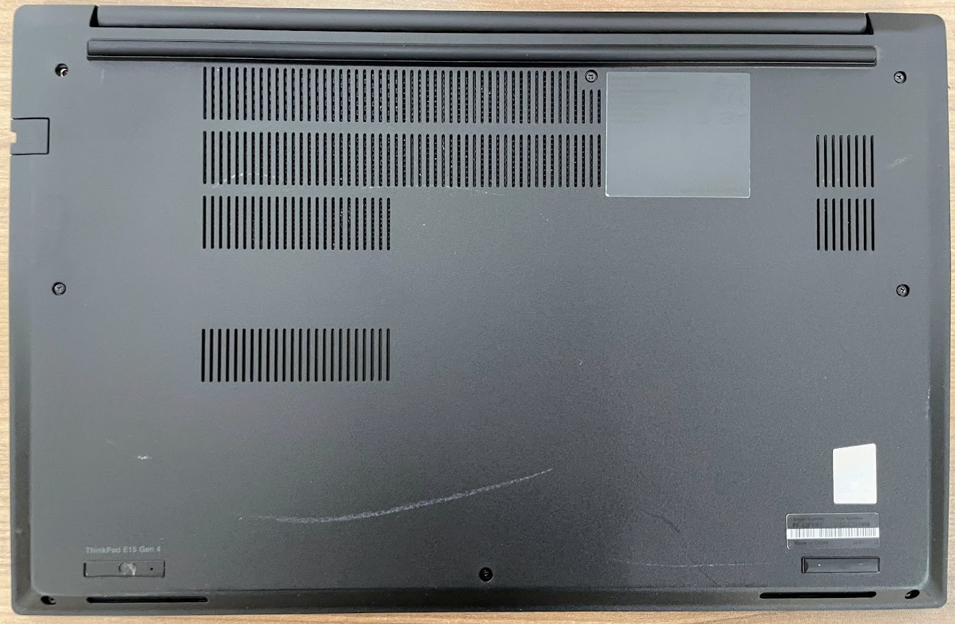 Lenovo ThinkPad E15 G4 W11 AMD Ryzen 5 562 2.30GHz RADEON 8gb RAM 256gb SSD READ
