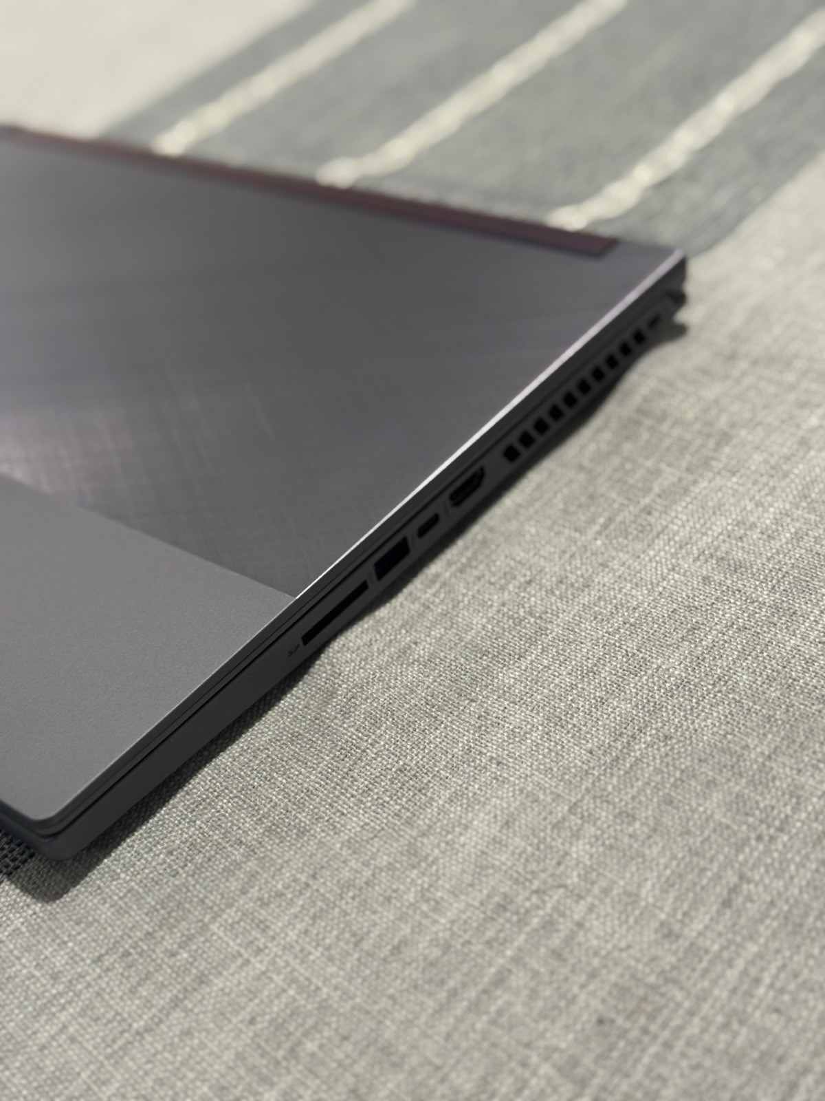 Acer Predator PT516-51s / i7-11800H / RTX 3060 / 16GB RAM / 512GB SSD / 165Hz