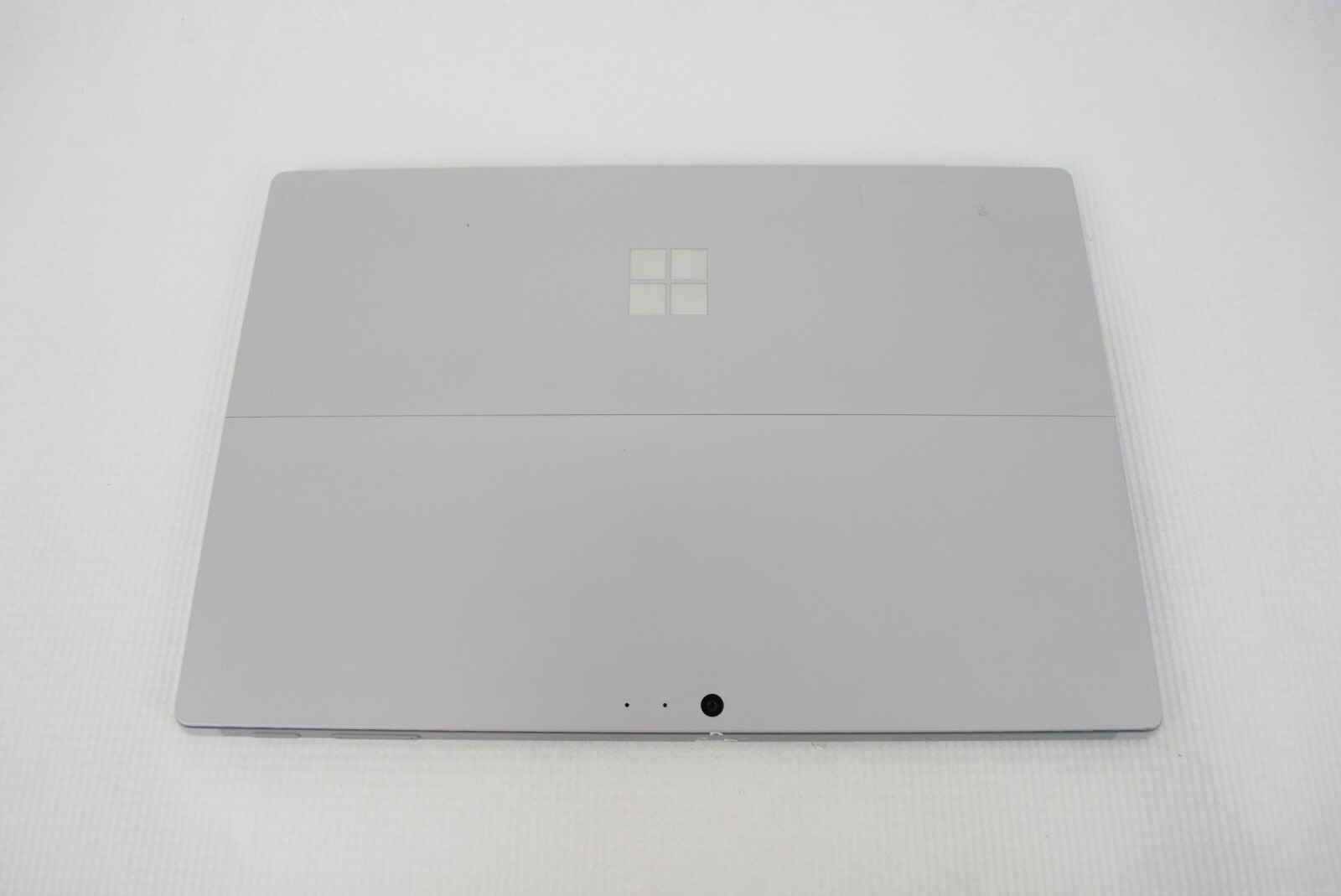 Microsoft 1796 Intel i7-5th 8 GB Ram OS Not Installed 256 GB HDD