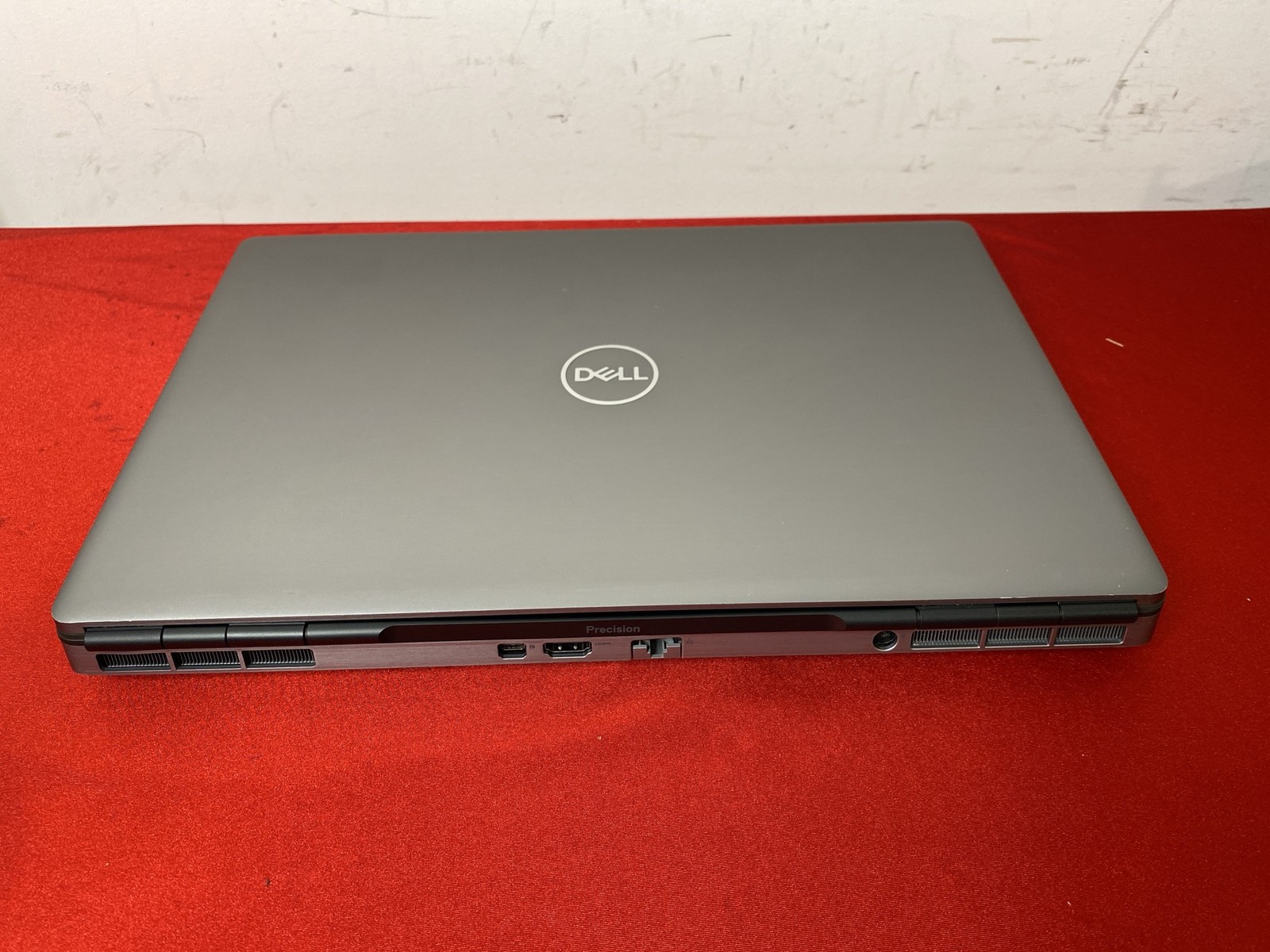 Dell Precision 7550 15.6 Intel i7-10850H 2.70GHz 32GB,500GB SSD Quadro T2000
