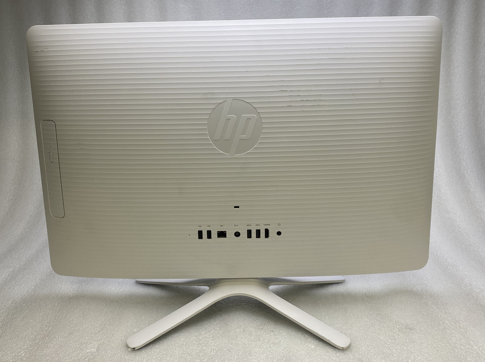 HP 24-g237c 24″ A8-7410 2.2GHz 8GB RAM 1TB HDD AMD NO OS Good