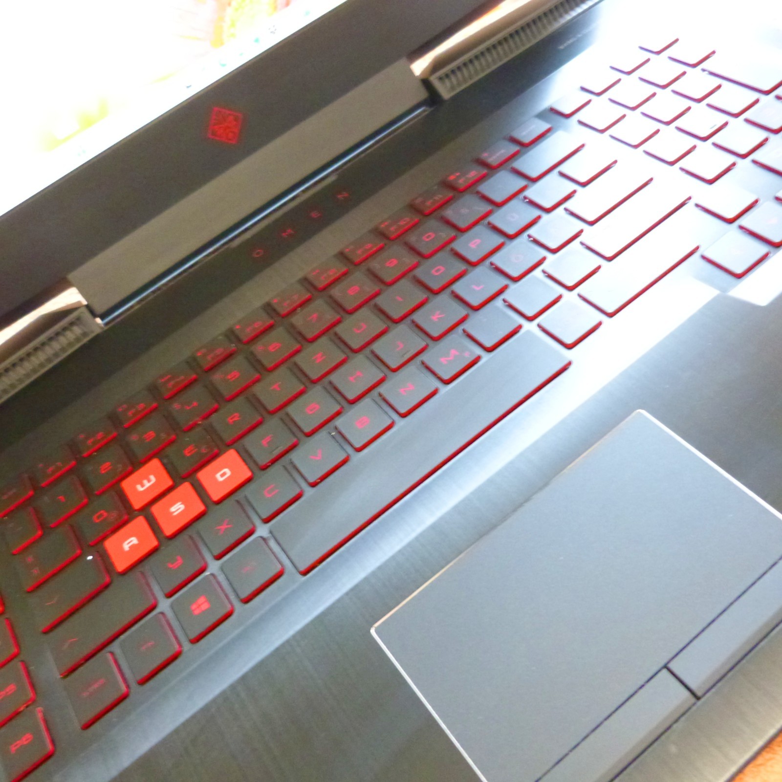 HP OMEN 17 AN i7 FULLHD 120Hz I Geforce GAMING GTX 8GB l Bang Olufsen Sound THX