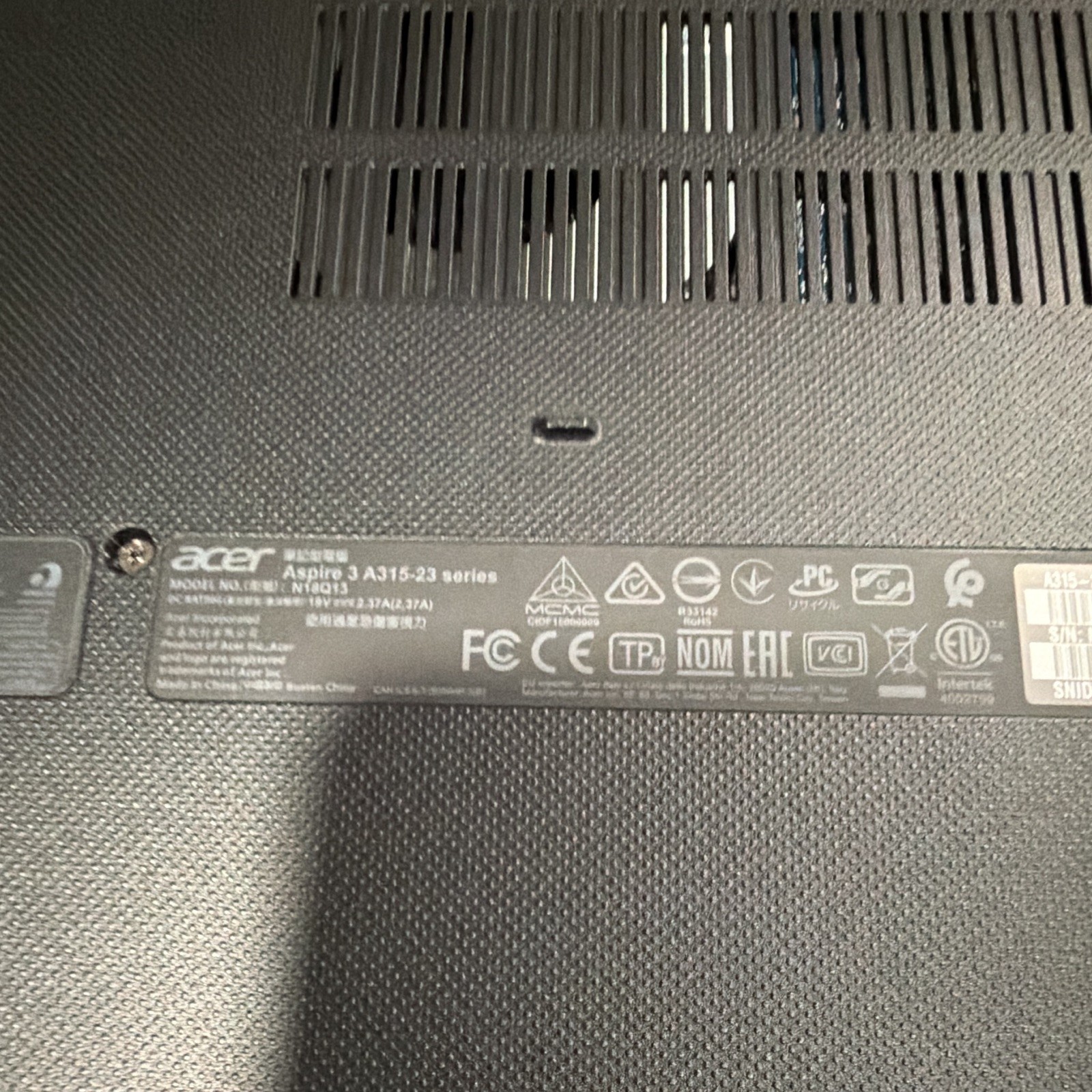 Acer Aspire 3 A315-23 15.6″ FHD AMD 3020e 4GB 256GB SSD Win 10 Black