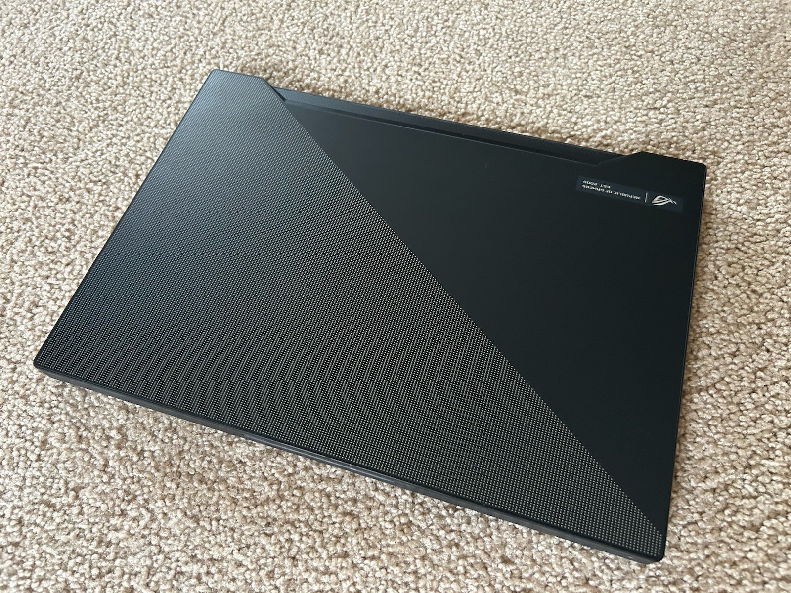 ASUS – Rog Zephyrus M15 15.6″ 4k Ultra HD Gaming Laptop GU502LV RTX 2060