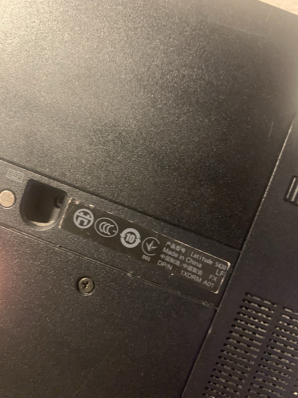 Dell Latitude E5420 Intel i3-2330M 2.2GHz 4 GB NO Power Cord Adapter Supply