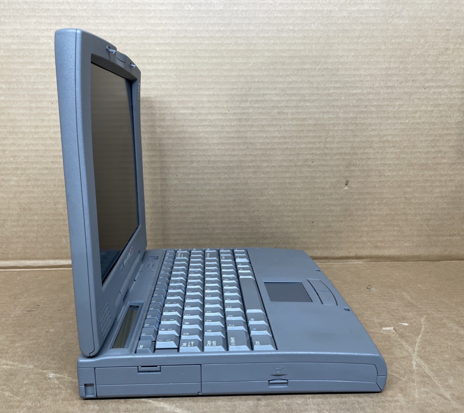 Nec Versa 6000H V/50| 9.4″| Intel | Vintage| | Untested | Vintage | For Parts