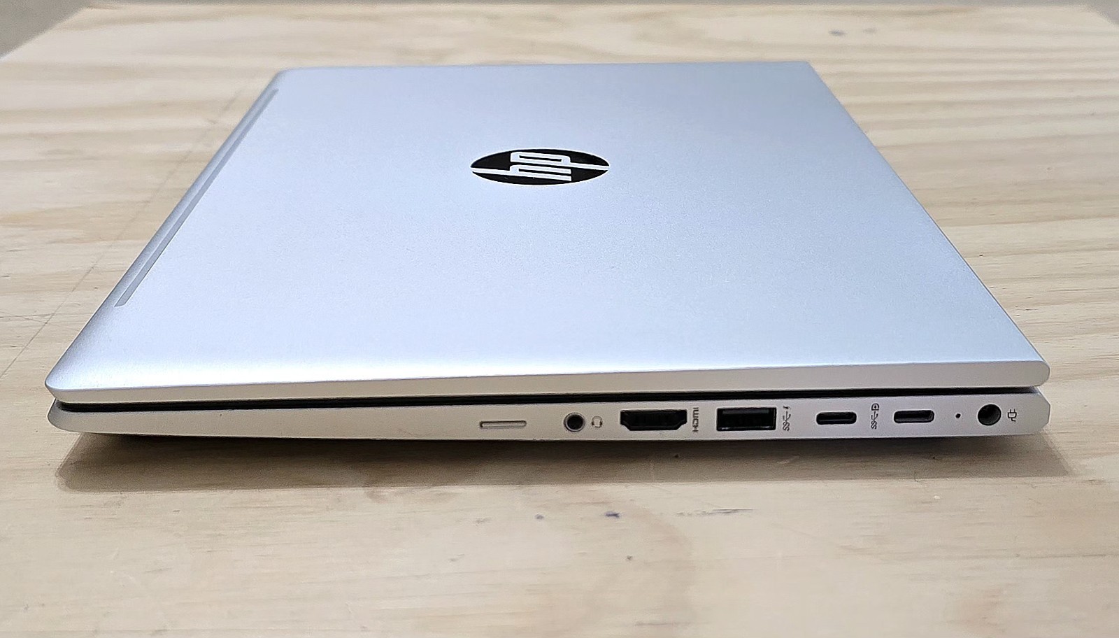 HP ProBook 440 G10, i5-1334U, 16GB RAM, 512GB SSD, TouchScreen, Win11 + Charger