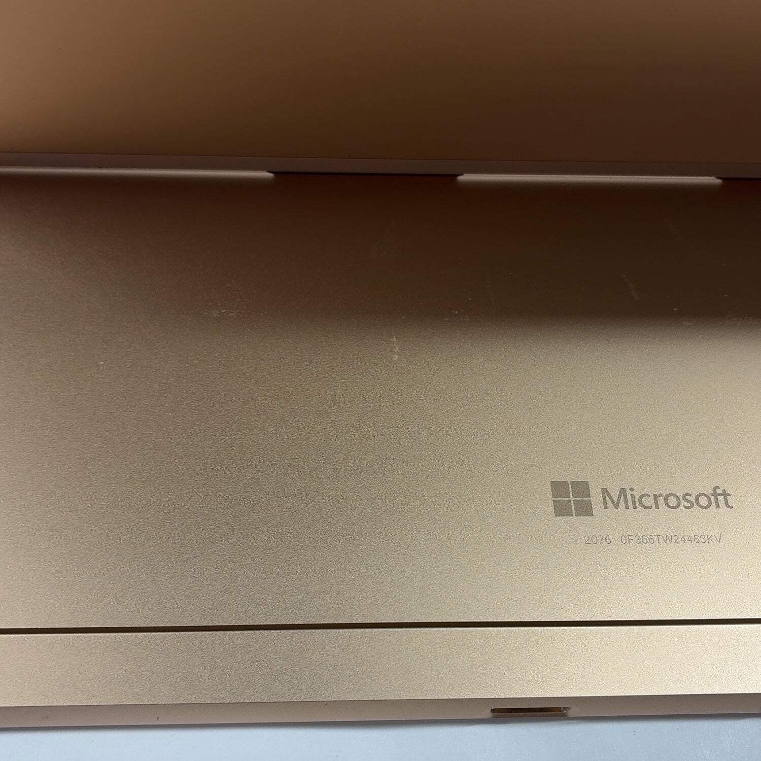 Microsoft Surface Pro 11 2076 13″ Snapdragon X 3.4GHz 16GB RAM 512GB SSD