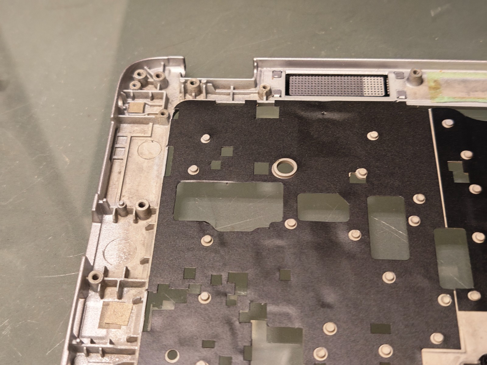 HP 820 G3 G4 725 G3 PALMREST TOP BODY 6070B0886101 #