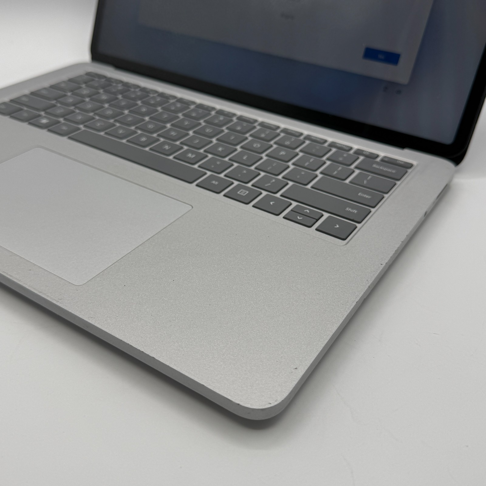 Microsoft Surface Laptop Studio 1964 14.4″ i7-11370H RTX A2000 32GB RAM 512GB