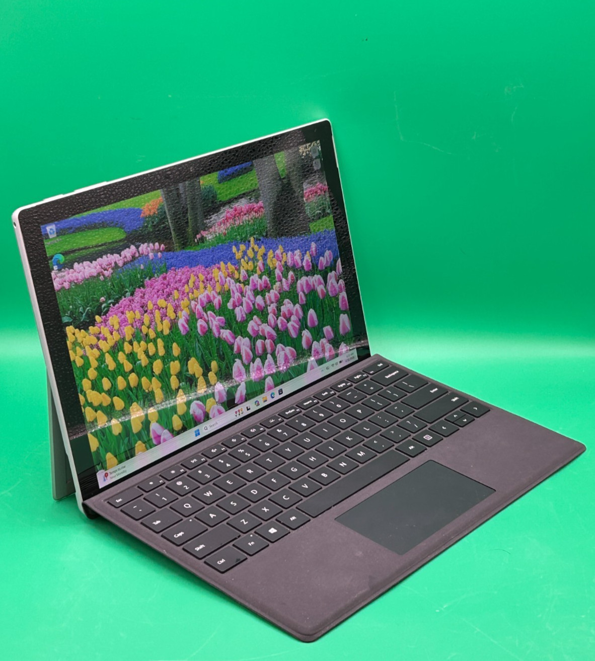 Microsoft Surface Pro 5 1796 12.3″ i5-7300U 2.60GHz 4GB RAM 128GB SSD Win 11 Pro