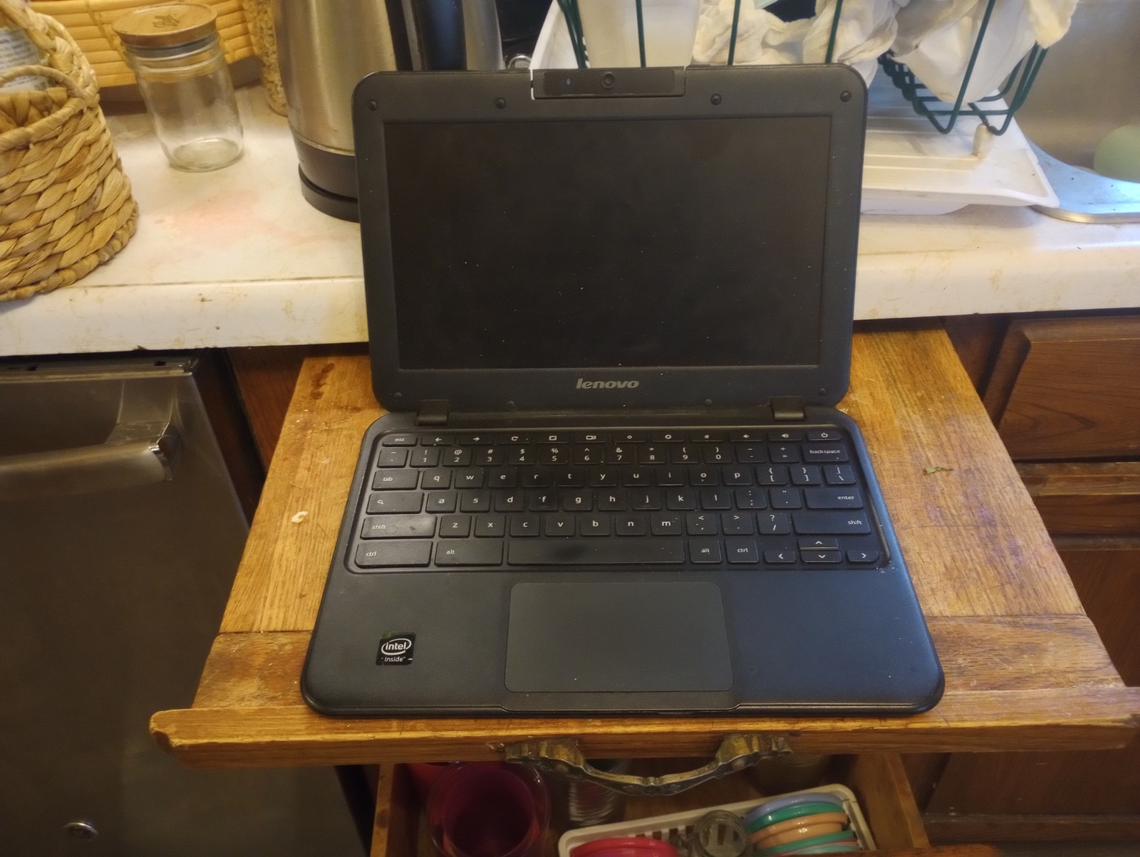 Lenovo Chromebook N21 11.6in. (16GB, Intel Celeron, 2.16GHz, 4GB) Netbook -…