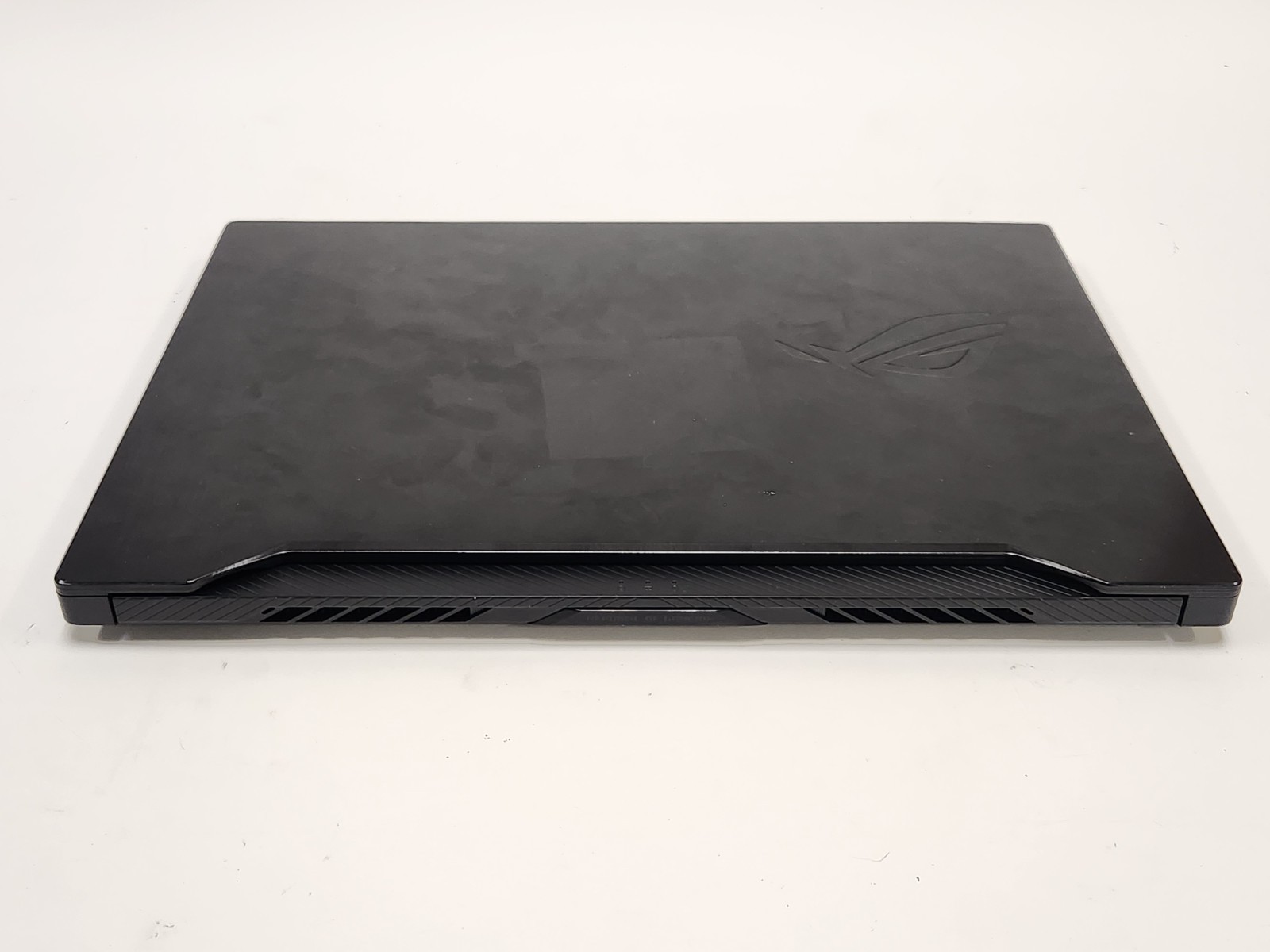 ASUS Zephyrus G GU502DU AMD Ryzen 7 3750H 2.3GHz GTX 1660 Ti 16GB 512GB W11H
