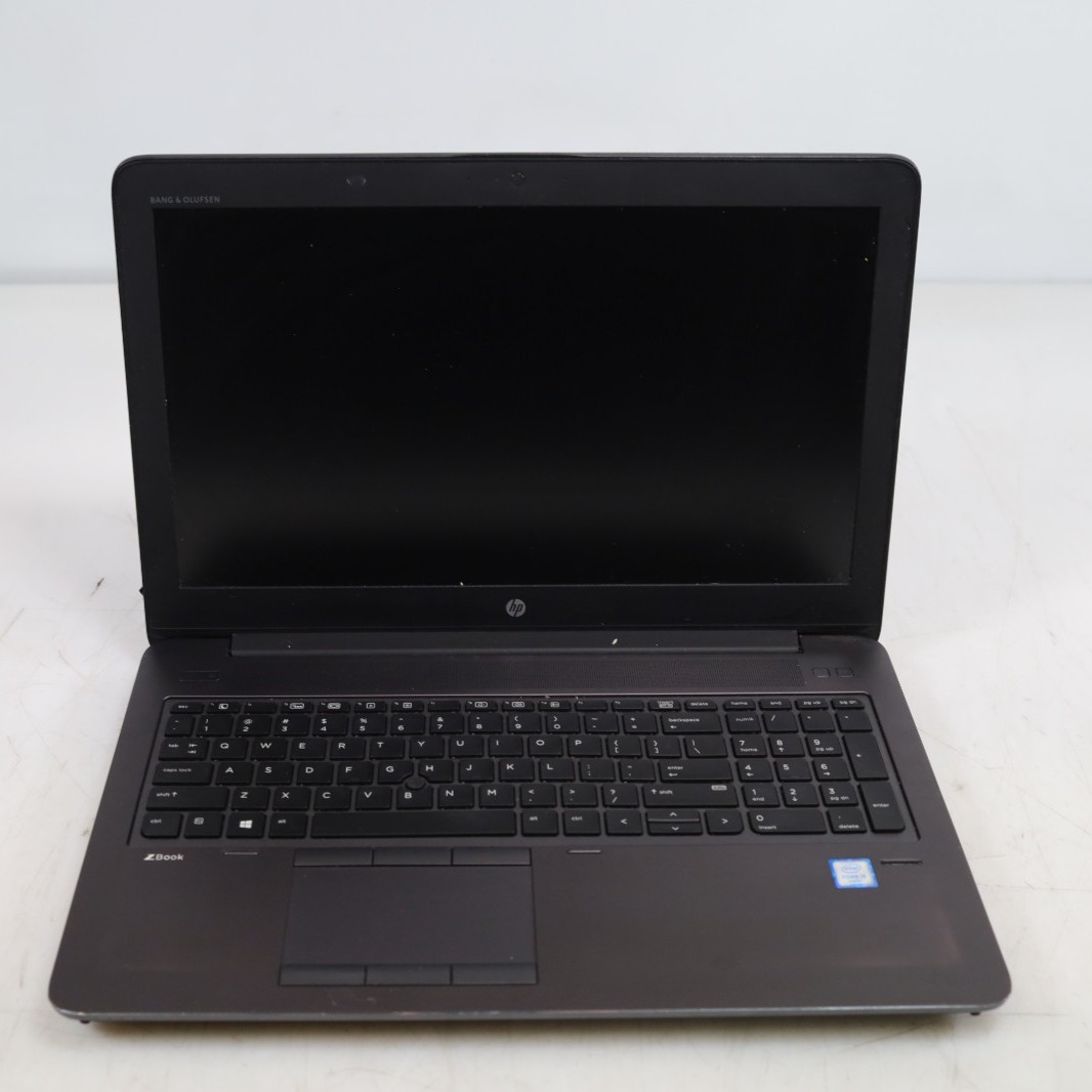 HP ZBook 15 G3 15.6″ Intel i5-6300HQ 8GB DDR4 No HDD BATT COA OS