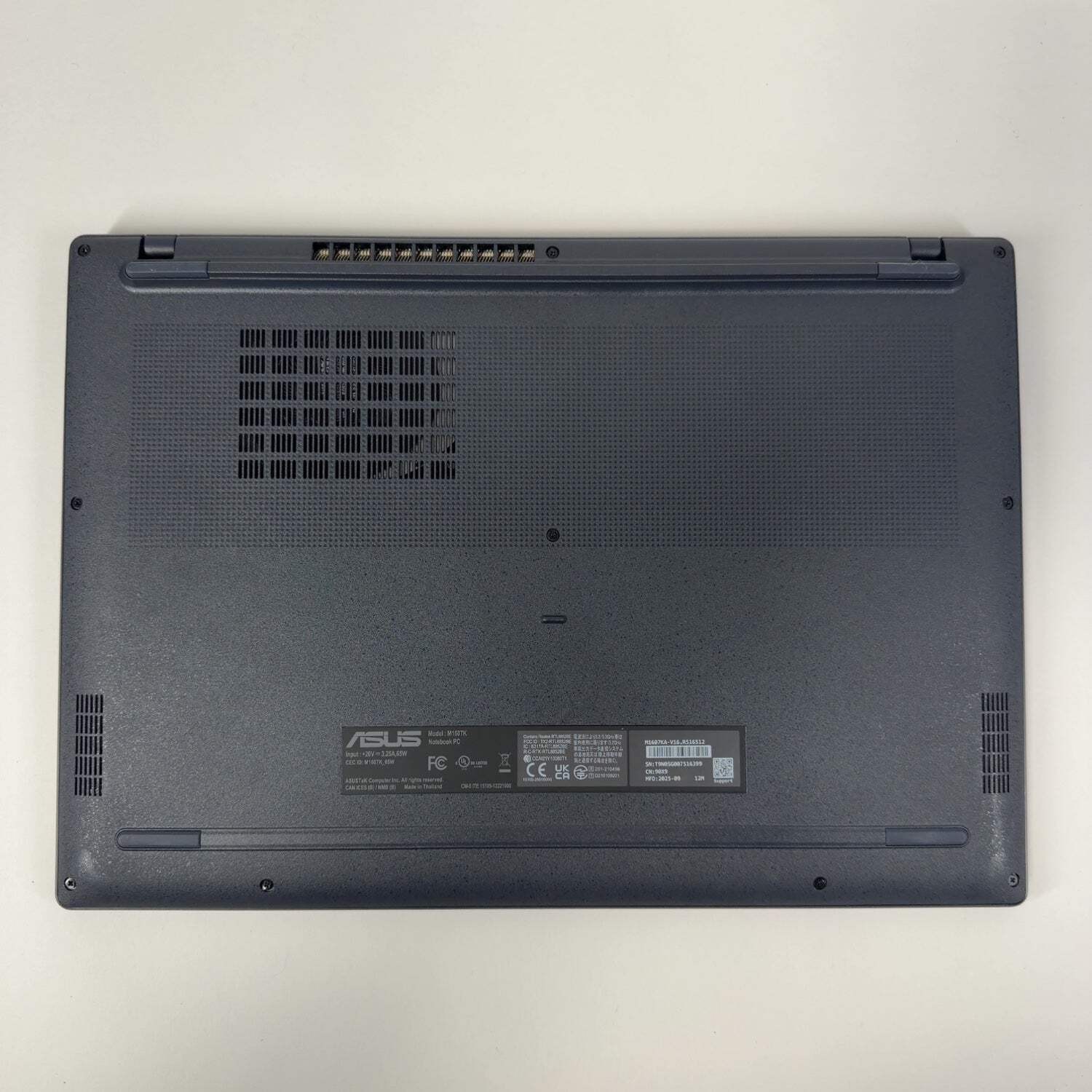 Asus Vivobook 16 M1607K 16″ Ryzen 5 AI 330 2.0GHz 16GB RAM 512GB SSD