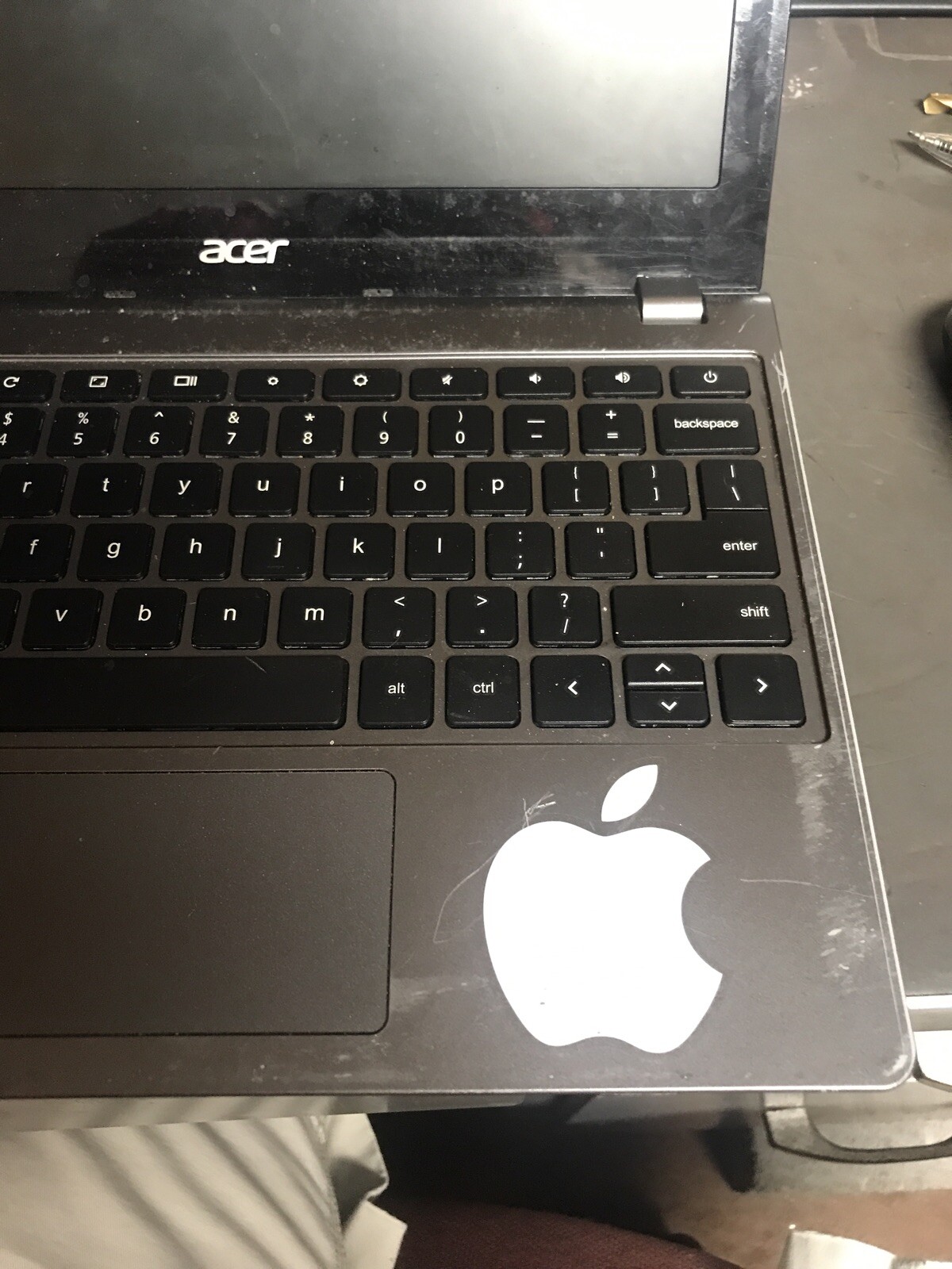 Acer Chromebook C720 Series Model ZHN__PLEASE READ__NON-WORKING.