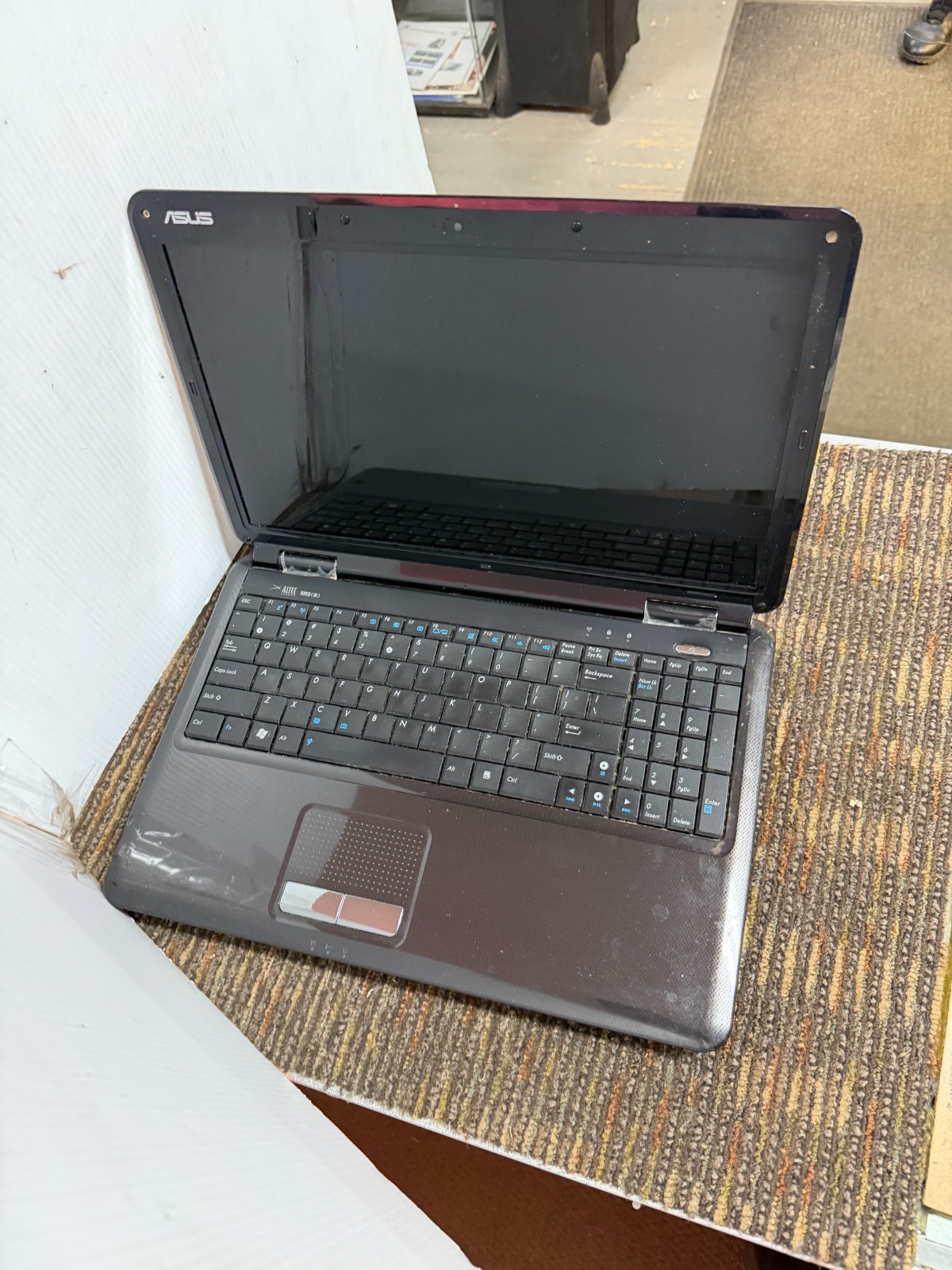 Asus K50AF Laptop Intel Pentium Windows 7 Black Altec Lansing SRS