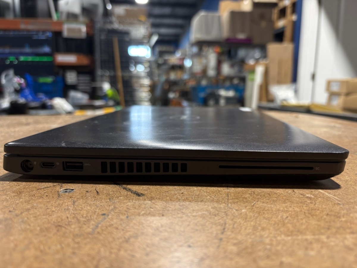 Dell Latitude 5400 i5-8365U 8GB RAM 256GB SSD 14in FHD No OS No Charger