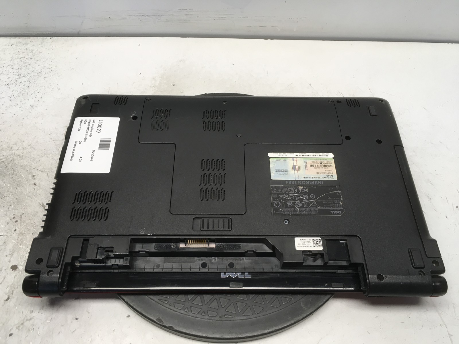 Dell Inspiron 1564 Intel i3-M330 2.13GHz 4 GB NO HDD No Batt