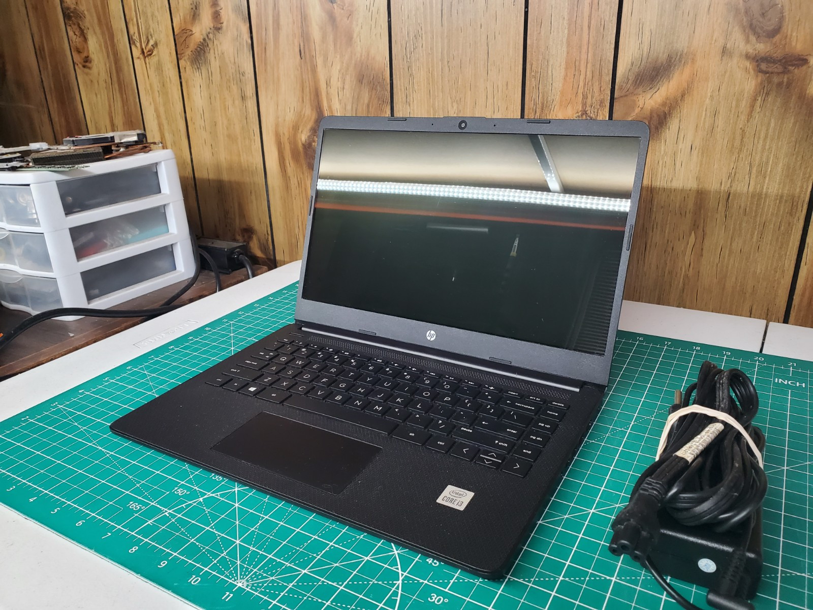 HP 14-dq1025nr Laptop 14″ Core i3-1005g1, 8GB Ddr4 RAM 128GB SSD, Win 11 Home