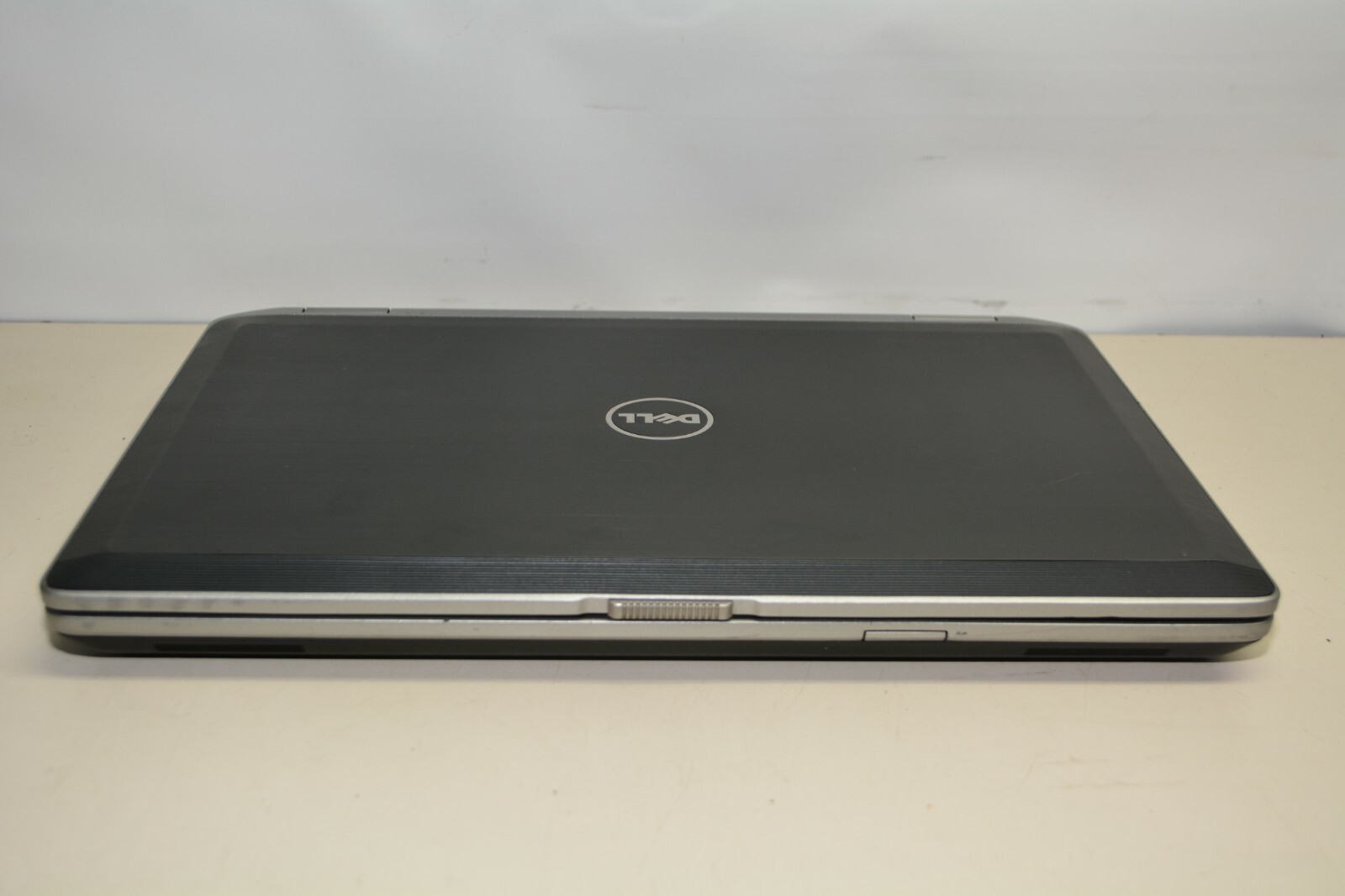 Dell Latitude E6520 Intel Core i7-2620M @ 2.70GHZ 4GB Ram No HD #Z451