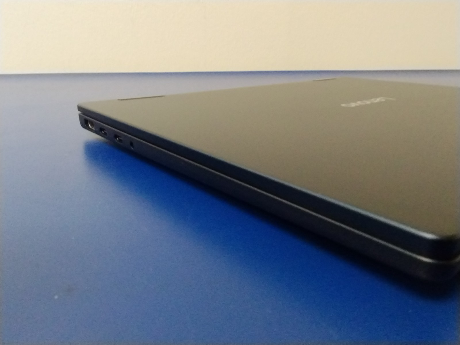 LENOVO IdeaPad 5 2-in-1 14AKP10, AMD Ryzen AI 7 350, 16 GB RAM, 1 TB NVMe SSD