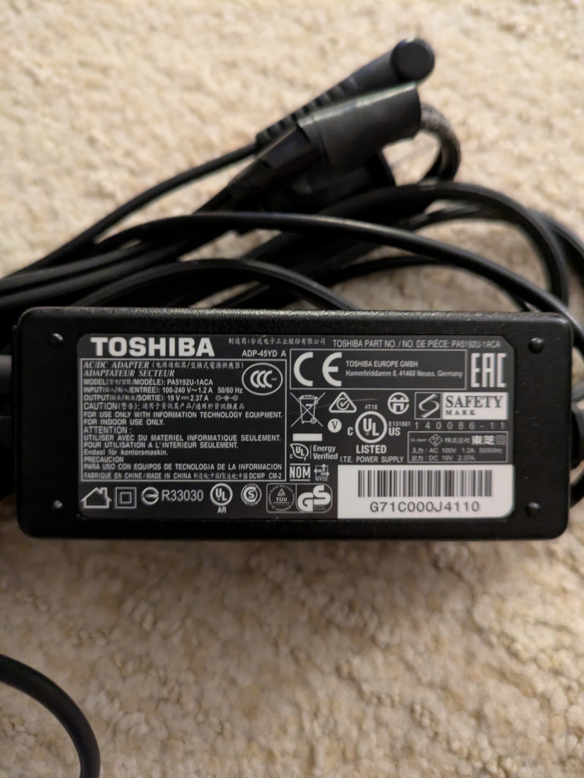 Toshiba Satellite Click 2 Pro P35W-B3220 Intel Core i5-4210u Laptop Tablet