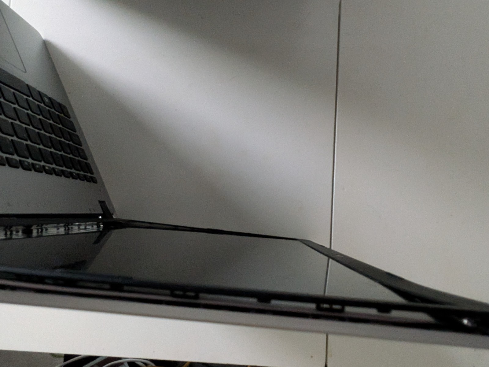 Acer Aspire 5 15.6″ (512GB HDD, AMD Ryzen 3200U, 2.6GHz, 12GB) READ DETAILS
