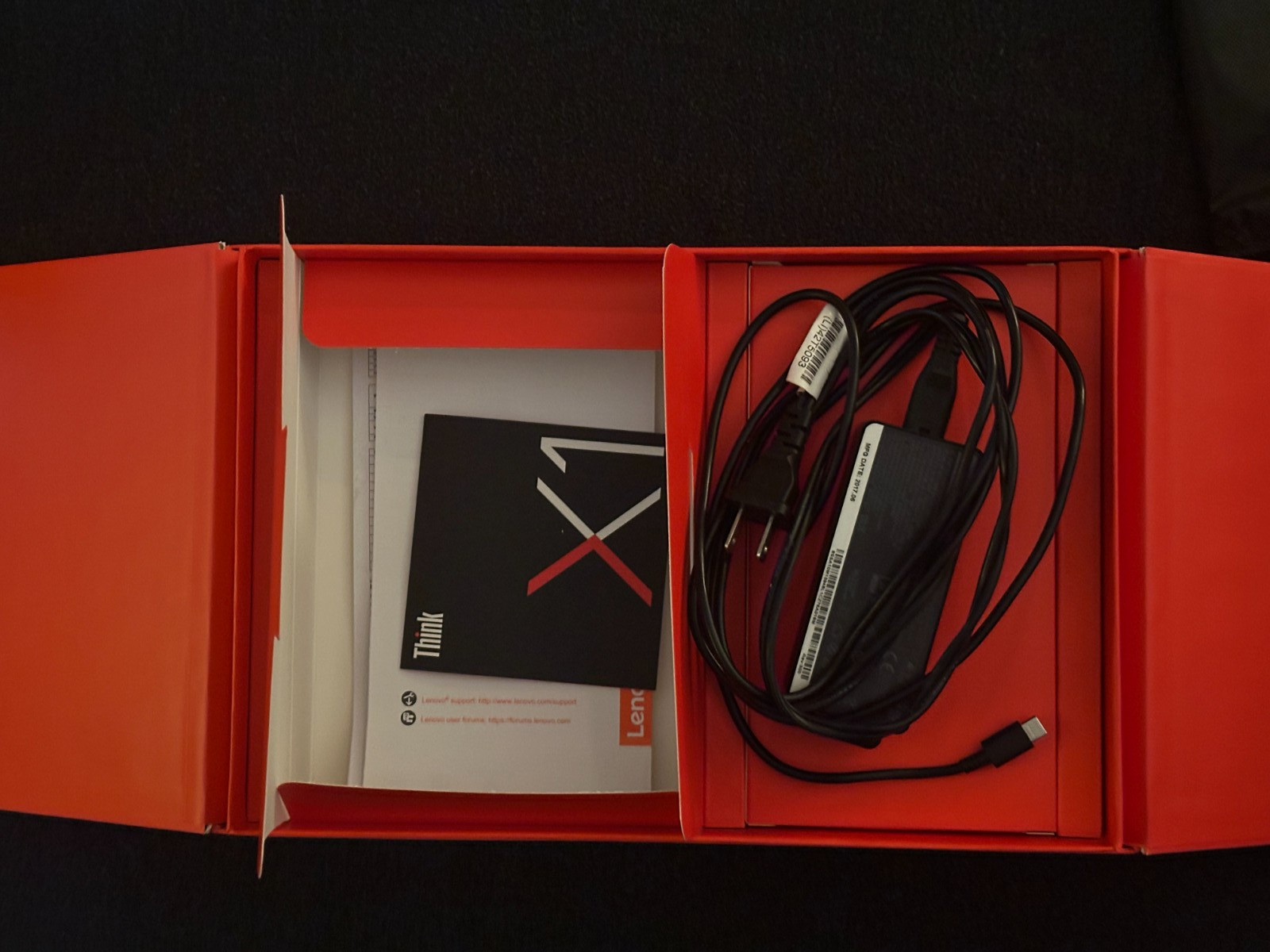 Lenovo ThinkPad X1 Carbon 5th Gen (256GB SSD Intel Core i5-7300U 3.5GHz 16GB)