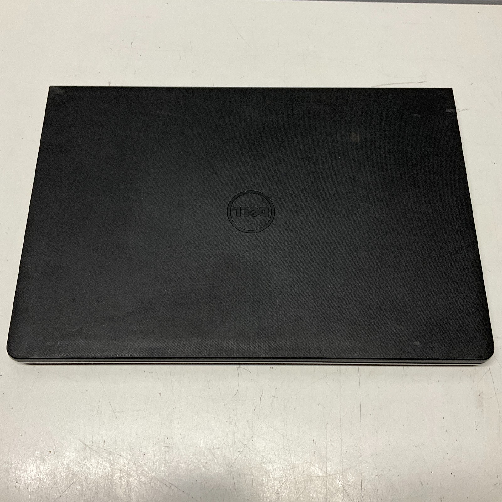 Dell Inspiron 15-3552: Pentium N3700 1.60GHz 4GB 100GB SSD Windows 10 Pro Laptop