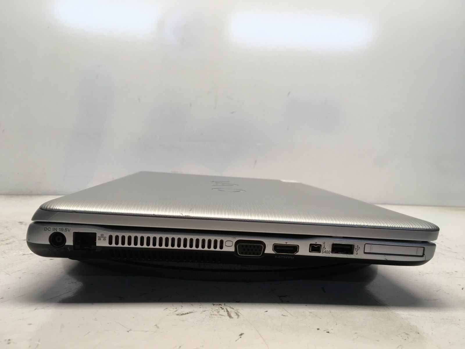 Sony Vaio VGN-NW242F Intel Core 2 Duo T6600 2.2GHz 4 GB NO HDD
