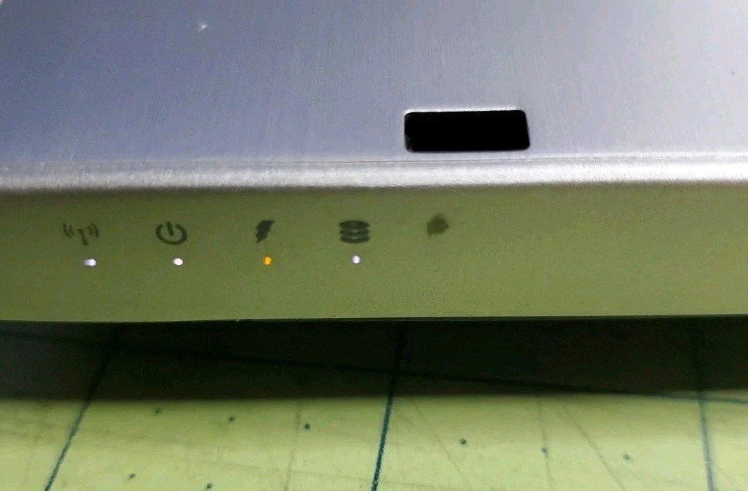 HP EliteBook 8560p Laptop / i7 2620M / NO HDD/ Password Locked For Repair/Parts