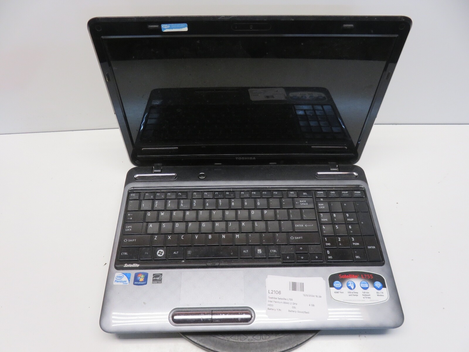 Toshiba Satellite L755-s5248 Intel Pentium B940 2 GHz 4 GB NO HDD No Batt