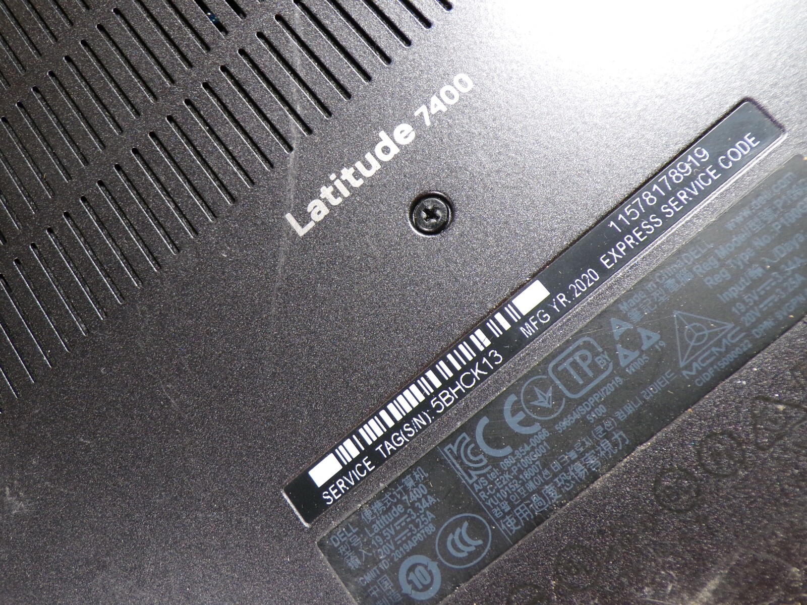 LENOVO V14-IIL INTEL CORE I3 4GB RAM **UNTESTED **NO HD/ NO CADDIE/ NO OS