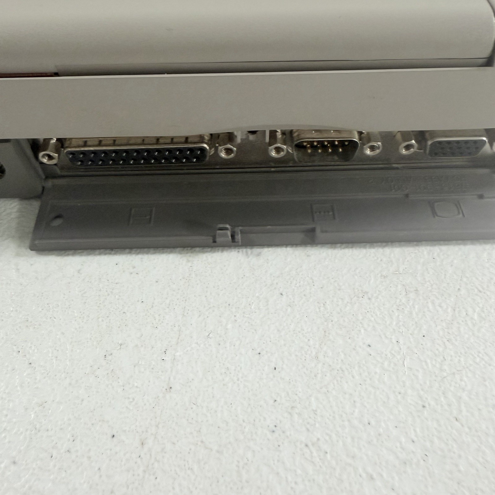 Vintage Retro AT&T Safari 3151 Laptop Computer POWERS ON NO BOOT DEVICE READ