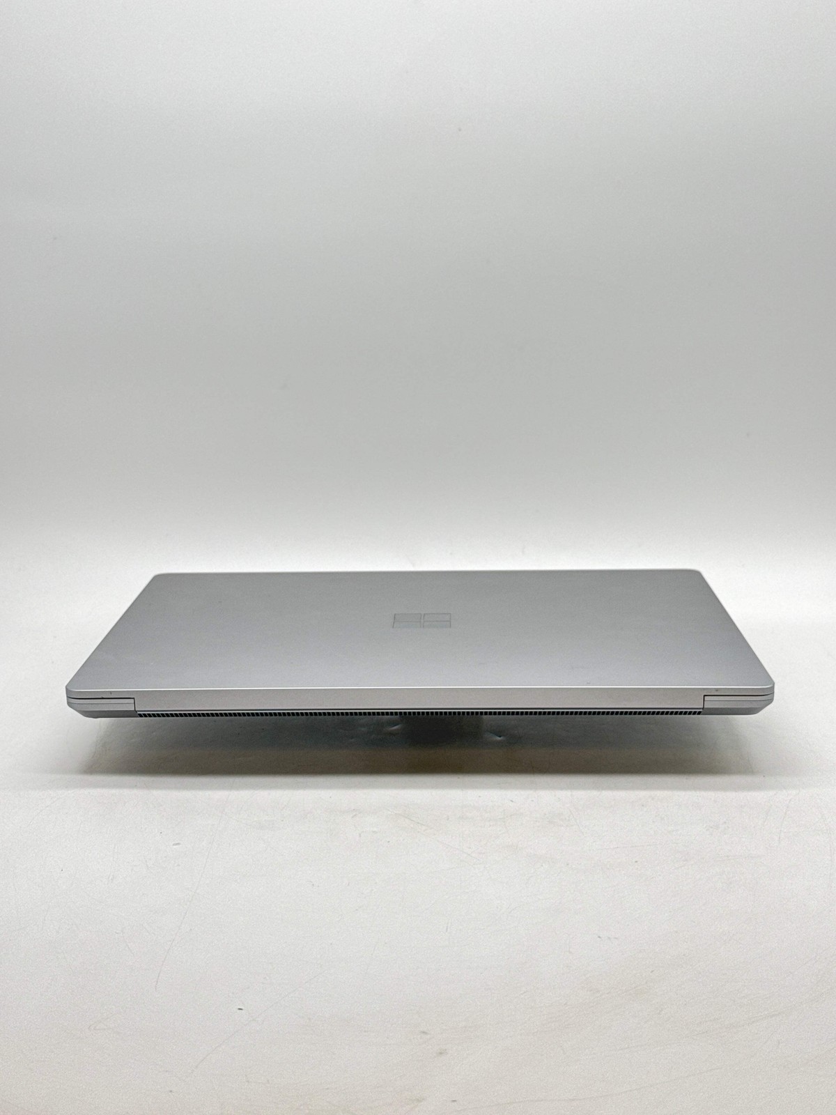 Microsoft Surface Laptop 6 13.5″ Core Ultra 5 135H 8GB 256GB SSD Used