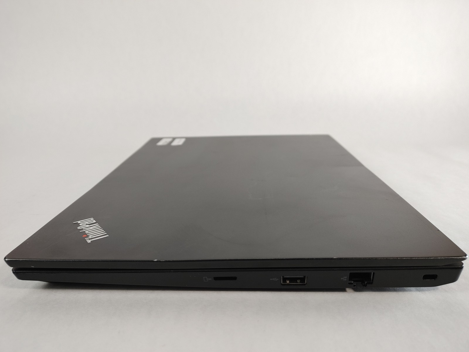Lenovo ThinkPad E490 Core i5-8265U 1.60 GHz 16 GB DDR4 512 GB NVMe Windows 11