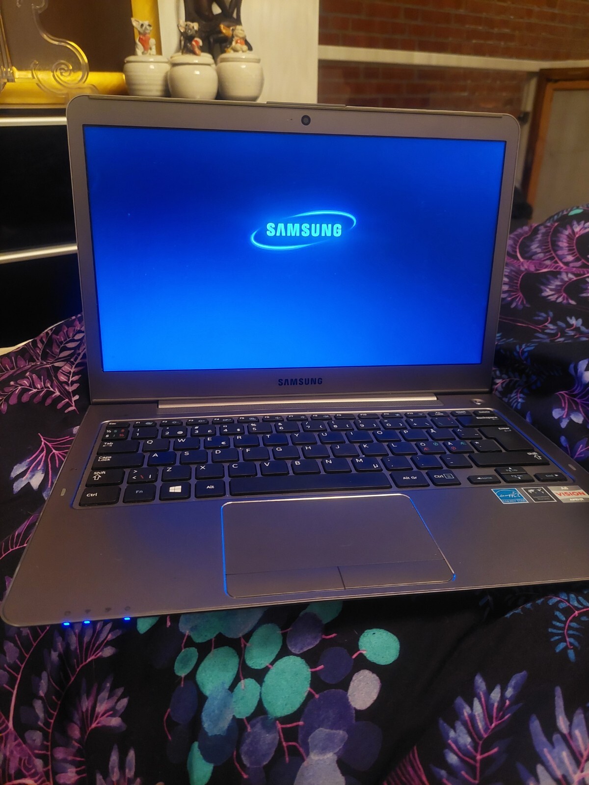 Samsung Slim Smart 13,3″ laWorking good Bluetooth Office 365 Windows 10.