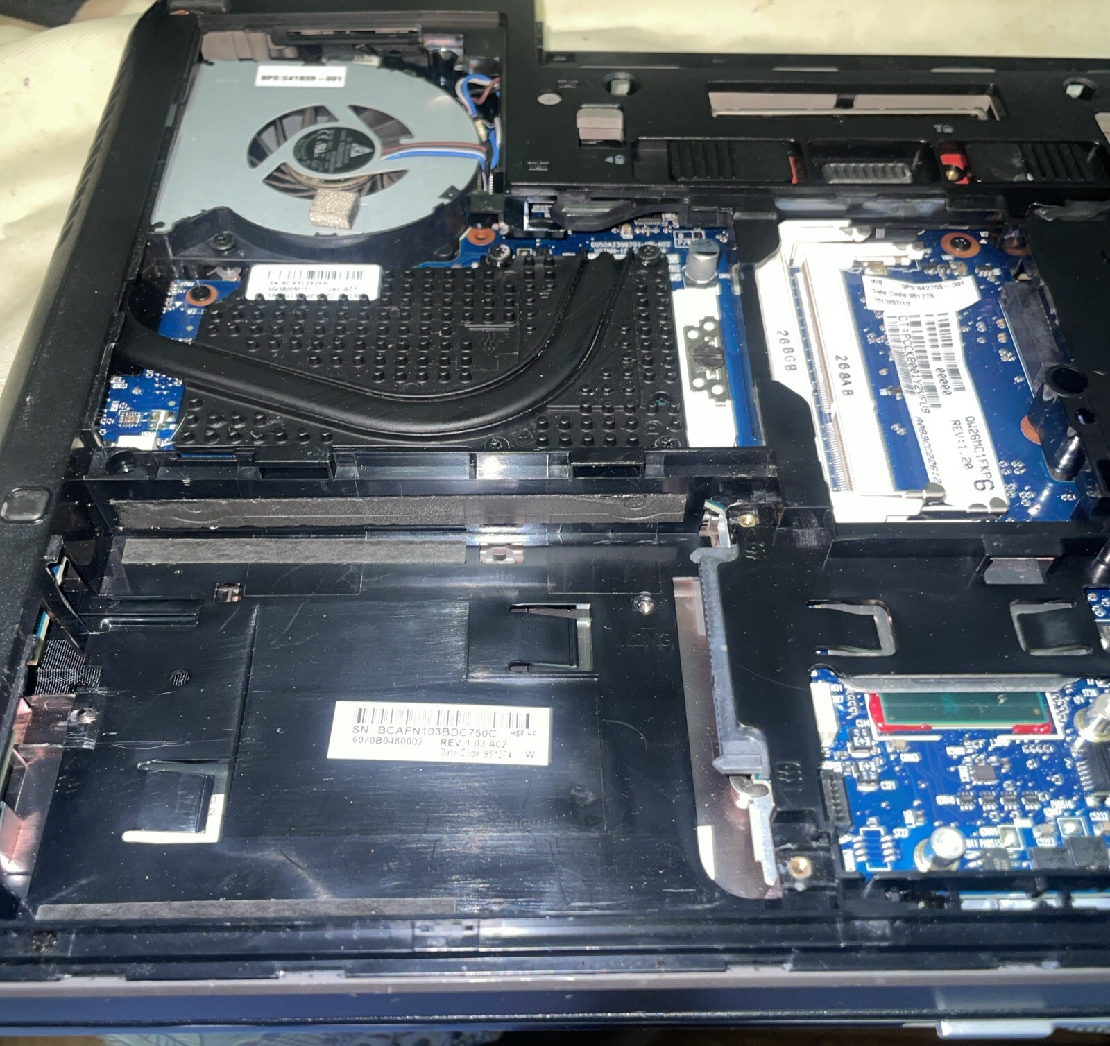 HP ProBook 6460b / Intel Core i3-2350M CPU 2.30GHz