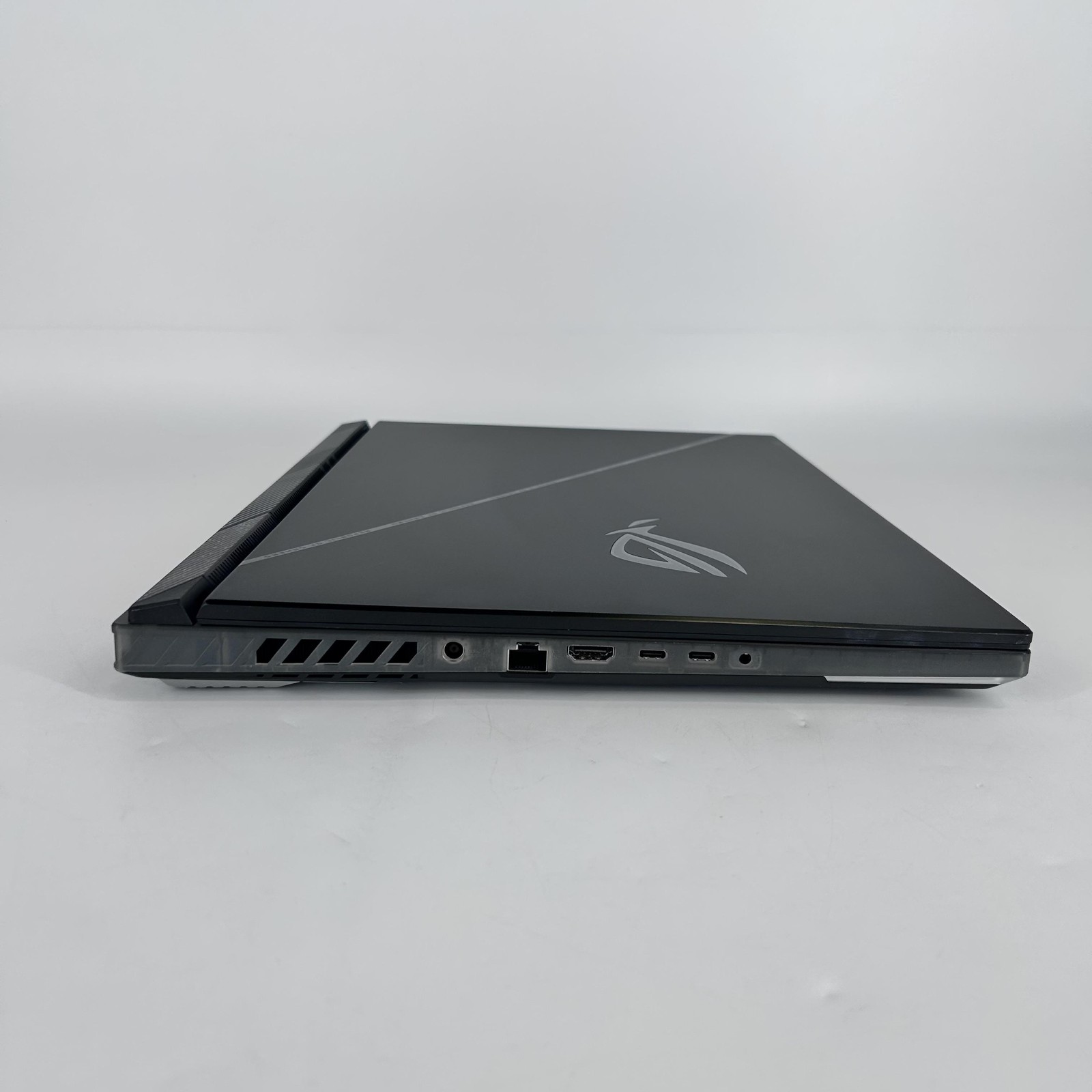 Asus ROG Strix Scar 18 G834 240Hz QHD+ 2.2 GHz i9-14900HX 32GB 1TB SSD RTX 4080