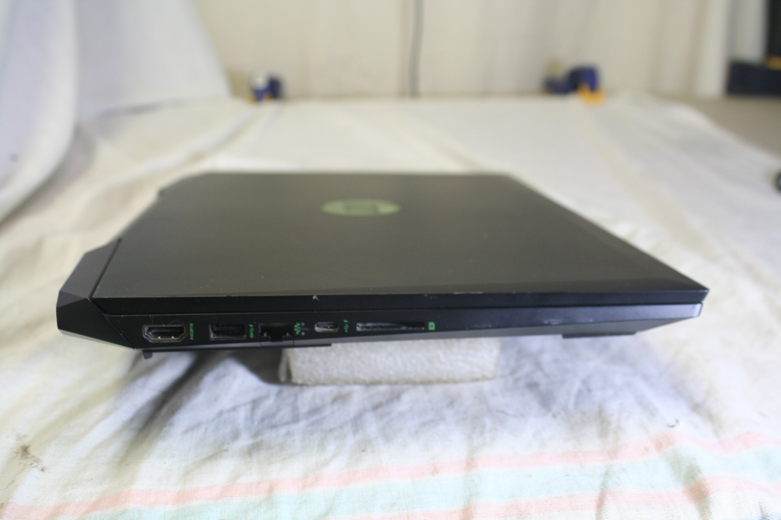 HP Pavilion 15-dk0xxx, Gaming i5-9300H 2.4GHz, 16GB, 1TB SSD, GeForce GTX 1050
