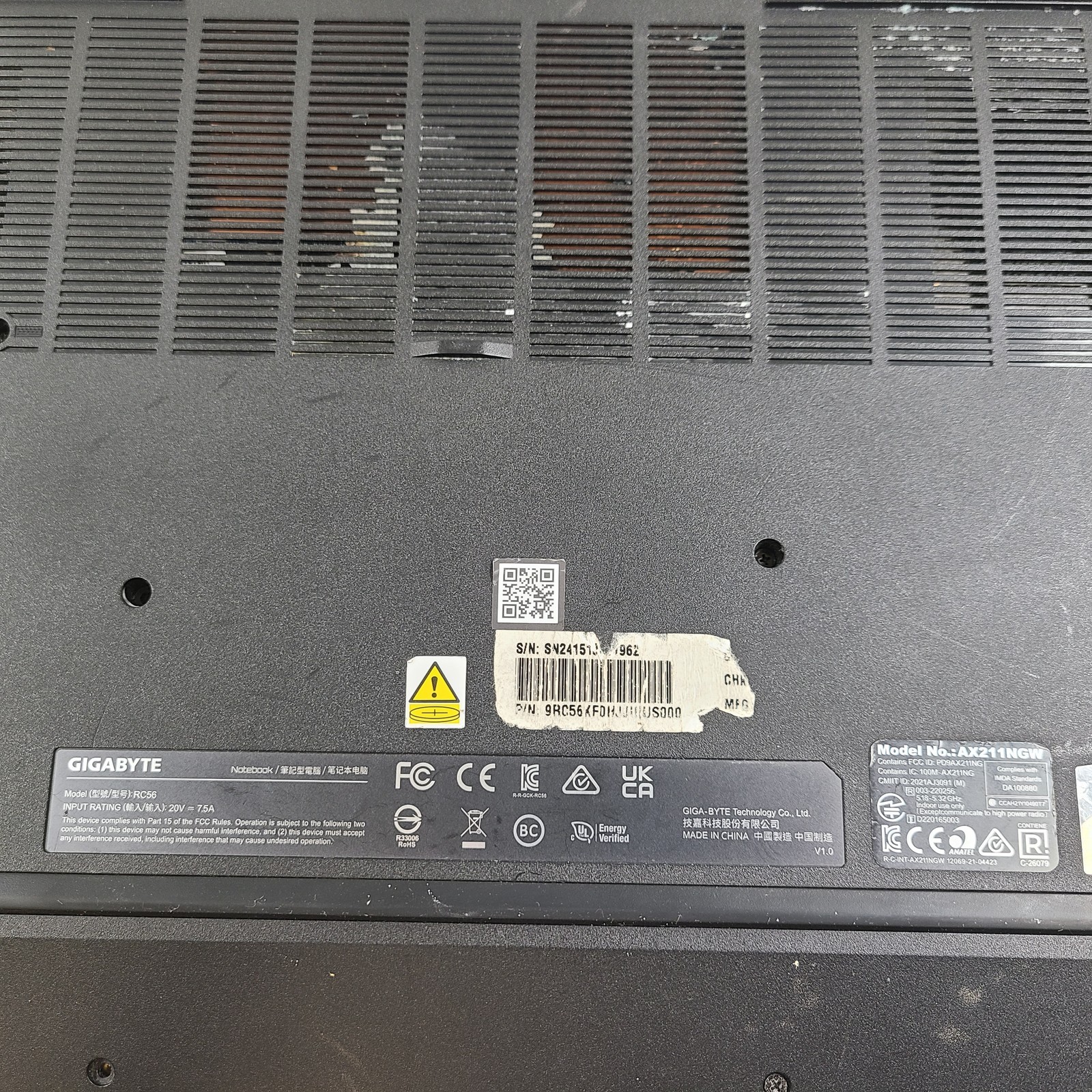 Gigabyte Notebook RC56 16″ Intel i-7 13620H @ 2.40 GHz NO SSD 16GB RAM FOR PARTS