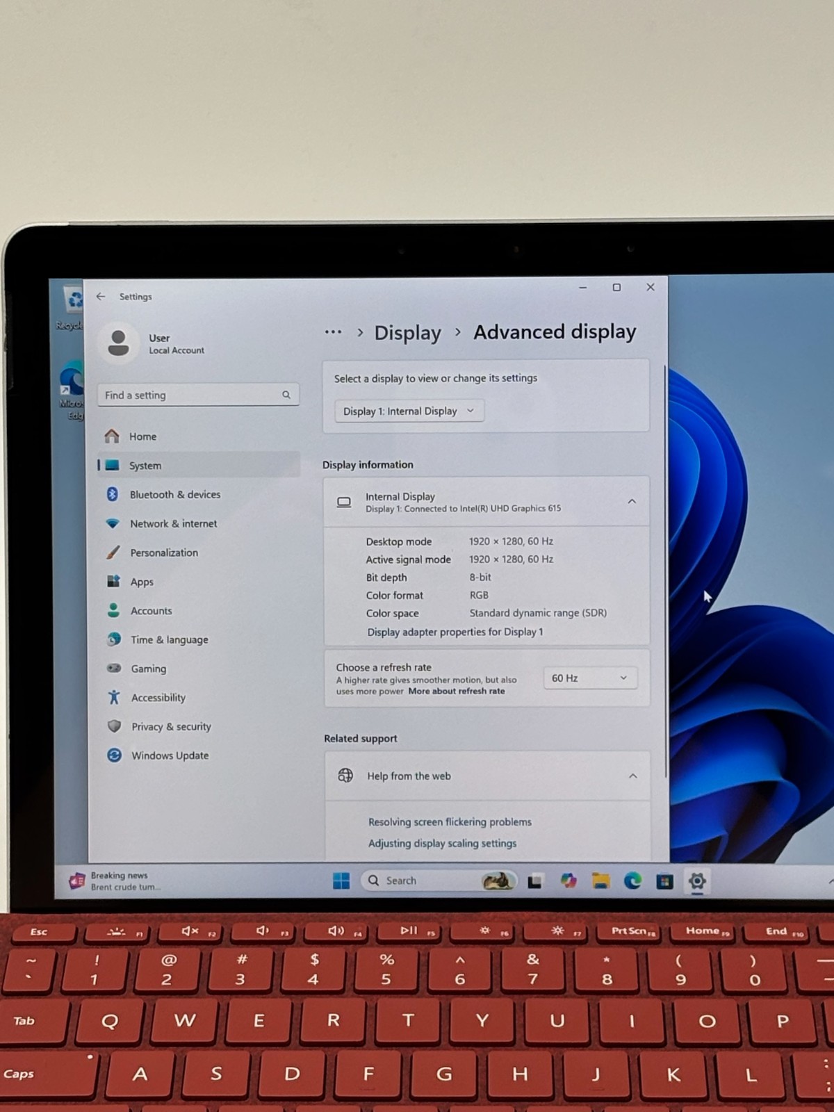 Microsoft Surface Go 2 10.5″ 64 GB SSD 4 GB RAM M3-8100Y Windows 11 Pro – READ