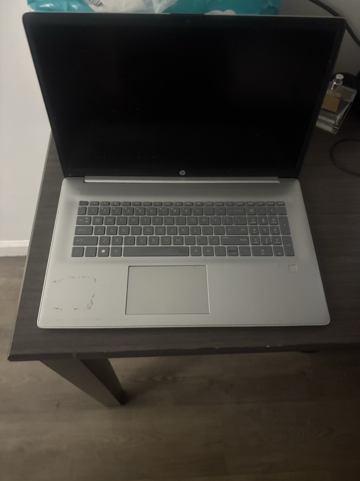 HP Laptop 17-cn3034
