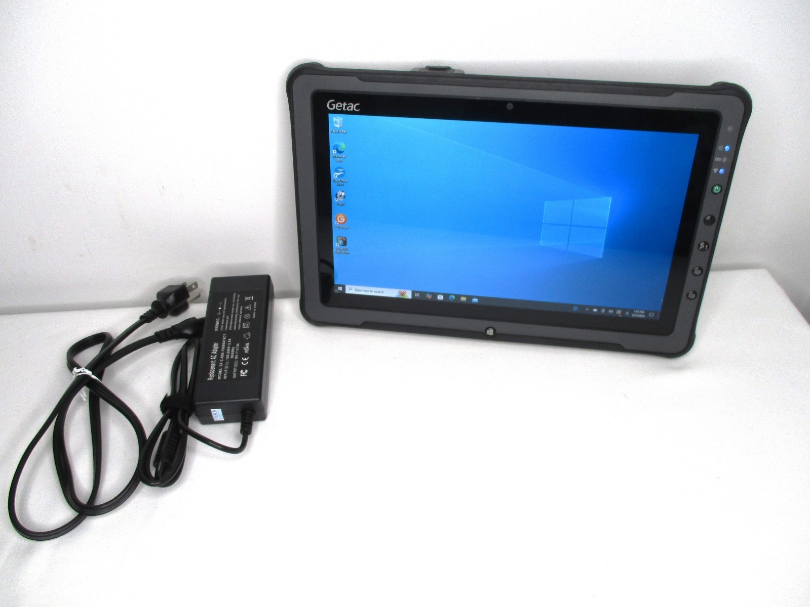 Getac F110 G3 Rugged Tablet Computer i5-6200U 8GB 256GB Wi-Fi LTE GPS 1BATT READ