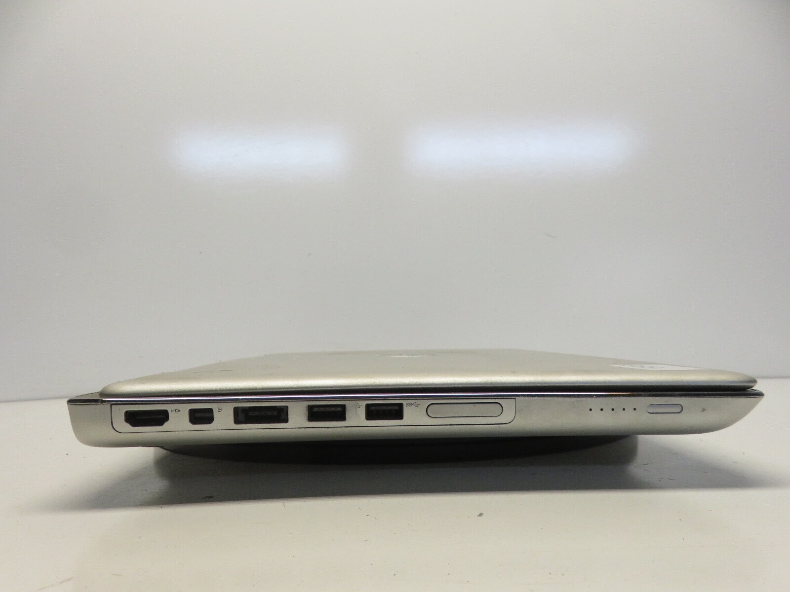 Dell XPS L511Z Intel i7-2620M 2.7GHz 8 GB NO HDD No Batt