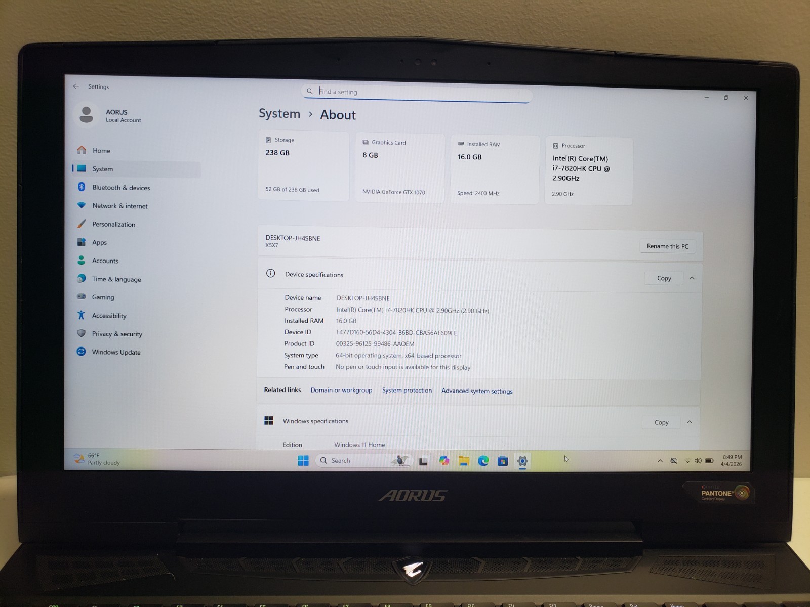 AORUS X5X7 i7-7820HK 2.90Ghz 16Gb DDR4 256Gb Nvme SSD 8GB GTX 1070 GPU 15.6″ LED