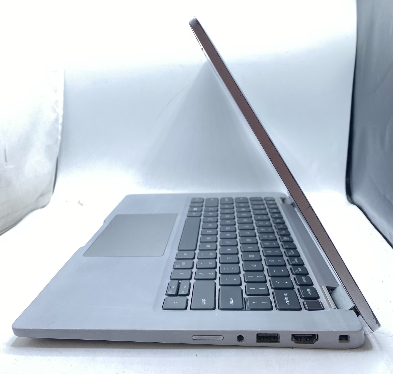 Dell Latitude 5320 2-in-1 13.3″ Intel Core i7-1185G7 3.00GHz 16GB RAM 256GB SSD