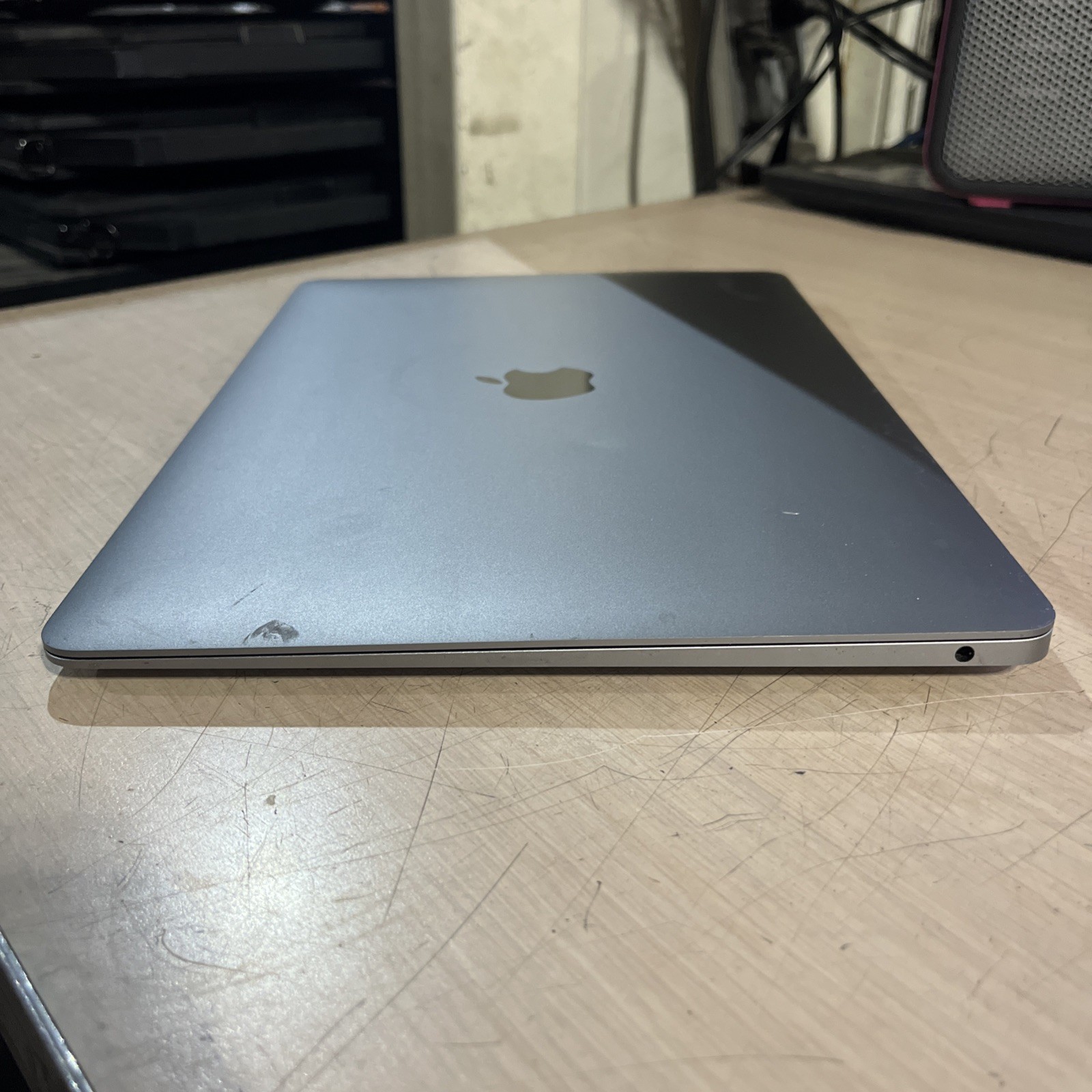 aPPLE MACBOOK AIR 13″ SCISSOR, 2020 CORE I3-1000NG4 1.1GHZ 8GB RAM 256SSD